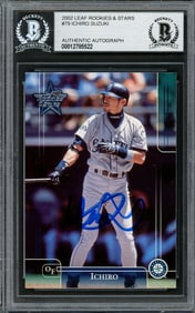 ICHIRO SUZUKI AUTOGRAPHED 2002 LEAF ROOKIE