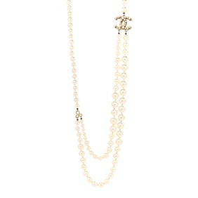 Chanel Graduated Pearl Studded CC Long