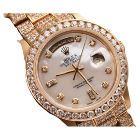 Rolex Presidential 18kt Gold White Mother