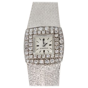 Omega Ladies Wristwatch, 18 Karat White