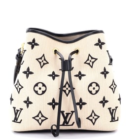 Louis Vuitton NeoNoe Handbag Monogram Giant