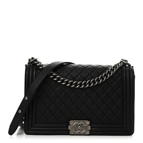 Chanel Caviar Quilted New Medium Boy