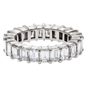 Emerald cut diamond eternity band in