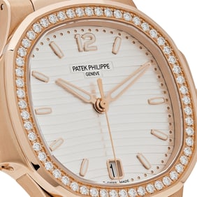 Patek Philippe Nautilus 7118/1200R-001 Automatic Rose