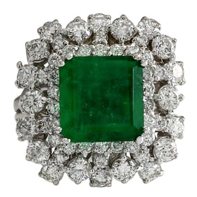 Exquisite Natural Emerald Diamond Ring In