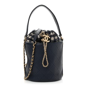Chanel Calfskin Tweed Medium CC Chain
