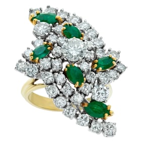 Large Emerald & diamonds cocktail ring