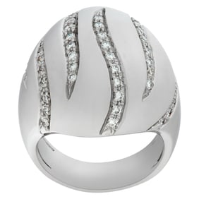 Domed ring in 18k white gold