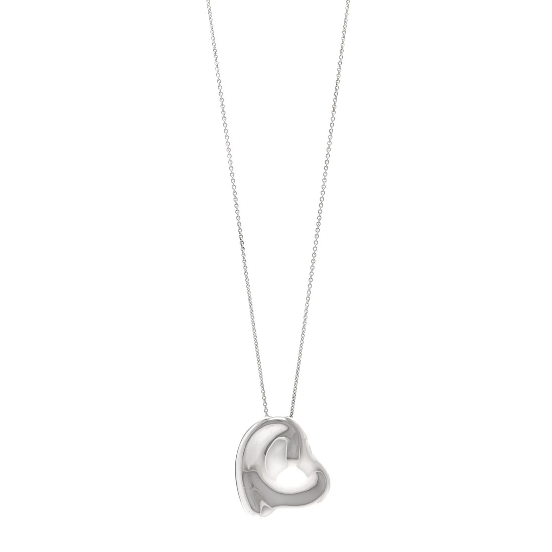 Tiffany Sterling Silver 32mm Elsa Perretti: Tiffany Sterling Silver 32mm Elsa Perretti Full Heart Pendant Necklace Brand: TIFFANY Condition: Shows Wear Condition Details: Hardware: Scratch(es), , Pouch, Due to grading limitations imposed by mou