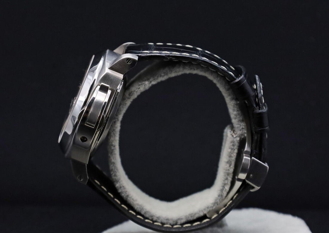 Panerai Luminor Marina PAM00104 Stainless Steel: Panerai Luminor Marina PAM00104 Stainless Steel Automatic Mens Watch Known for their rigorous testing of timepieces built for the Italian Royal Navy, Panerai watches are a mariners dream with casual e