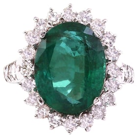 Natural Emerald Diamond Ring In 18K