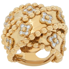 Wide crossover ring with four leaf