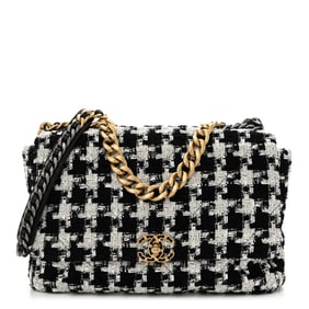 Chanel Tweed Quilted Maxi Chanel 19