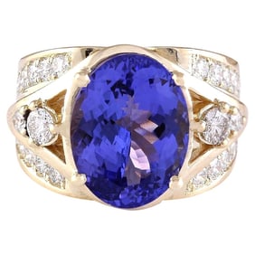 Exquisite Natural Tanzanite and Diamond Ring