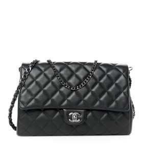 Chanel Lambskin Quilted Clutch With Chain