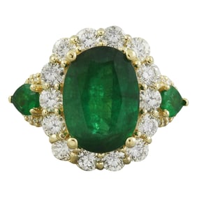 Exquisite Natural Emerald Diamond Ring In