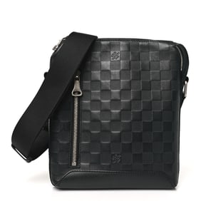 Louis Vuitton Damier Infini Discovery Messenger