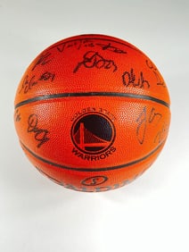 2016-17 Golden State Warriors Team signed