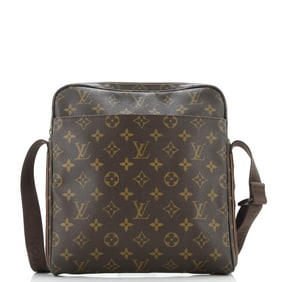 Louis Vuitton Trotteur Beaubourg Handbag Monogram