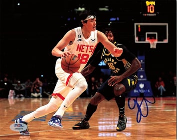 yuta watanabe signed 8x10 photo PSA/DNA