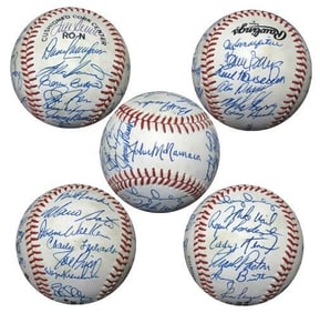 1982 Cincinnati Reds Team Signed Baseball