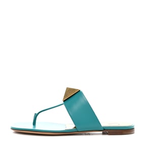 Valentino Garavani Calfskin One Stud Flat