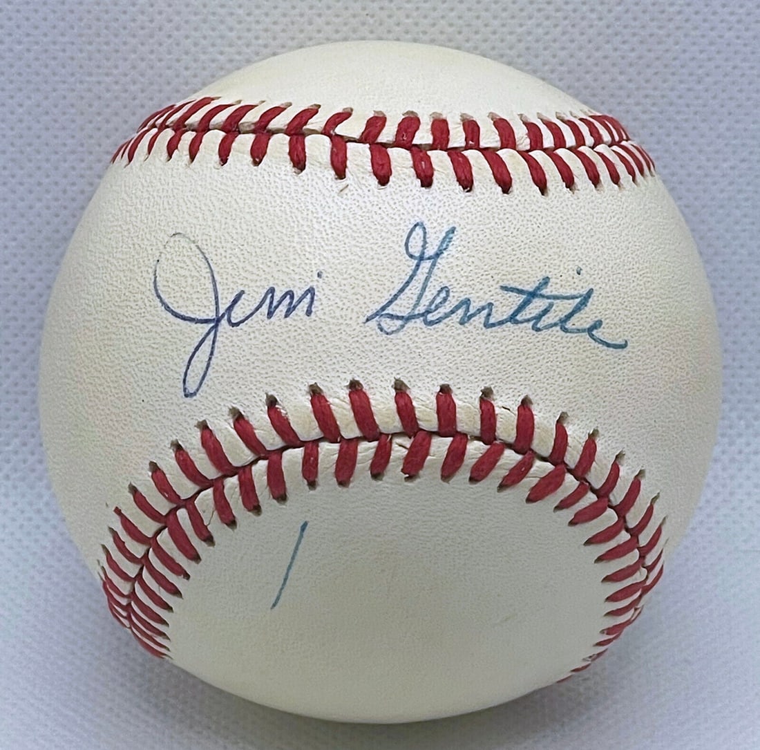 JIM GENTILE SIGNED ONL (WHITE) VINTAGE: JIM GENTILE SIGNED ONL (WHITE) VINTAGE BASEBALL w/COA INDIANS ASTROS A's DODGERS JIM GENTILE SIGNED ONL (WHITE) VINTAGE BASEBALL w/COA INDIANS ASTROS A's DODGERS SKU no: RBJ7243165991000 Guidelines fo