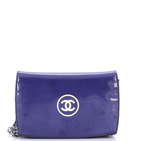 Chanel CC Logo Wallet on Chain