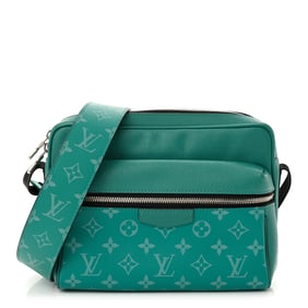 Louis Vuitton Taiga Monogram Outdoor Messenger