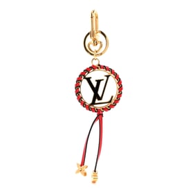 Louis Vuitton Metal Lambskin Enamel Very