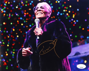 dionne warwick legendary singer and actress