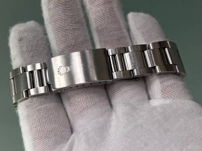 Rolex GMT Master II Coke 16760: Rolex GMT Master II Coke 16760 Fat Lady Stainless Steel Box Paper Creator: Rolex Case Dimensions: Diameter: 1.58 in (40 mm) Period: 1980-1989 Date of Manufacture: 1987 Condition: Excellent. In origina