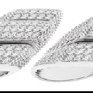 ROund brilliant cut daimonds ring in: ROund brilliant cut daimonds ring in 18K white gold. Approx. 2.50 carats. Brand: Estate Jewelry Gender: Female Size: 7 Metal(s) / Material(s): 18k Yellow Gold Item Weight: 9.90 pwt 