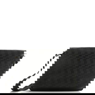Louis Vuitton District Messenger Bag Damier: Louis Vuitton District Messenger Bag Damier Infini Leather PM Exterior Color: Black Interior Color: Neutral Exterior Material: Leather Interior Material: Fabric Hardware Color: Silver Estimated Re