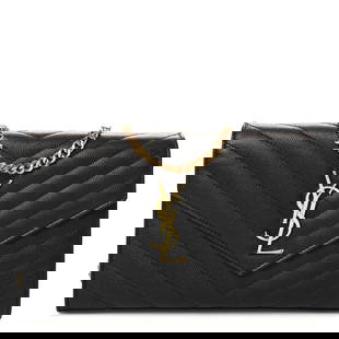 Saint Laurent Grain De Poudre Matelasse: Saint Laurent Grain De Poudre Matelasse Chevron Monogram Chain Wallet Black Brand: SAINT LAURENT Condition: Excellent Condition Details: Exterior: Edge wear, surface wear, Hardware: