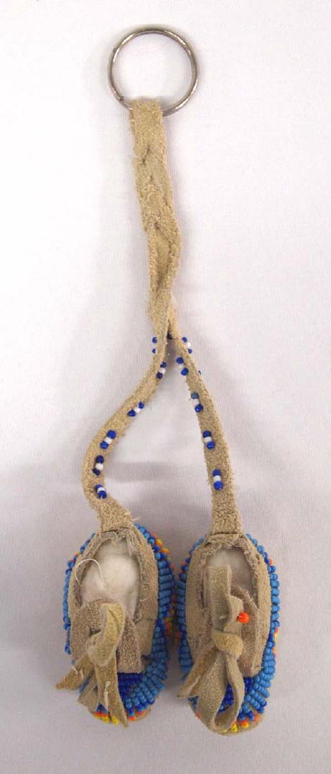Sioux Beaded Leather Moccasins Keyring (1 of 3)