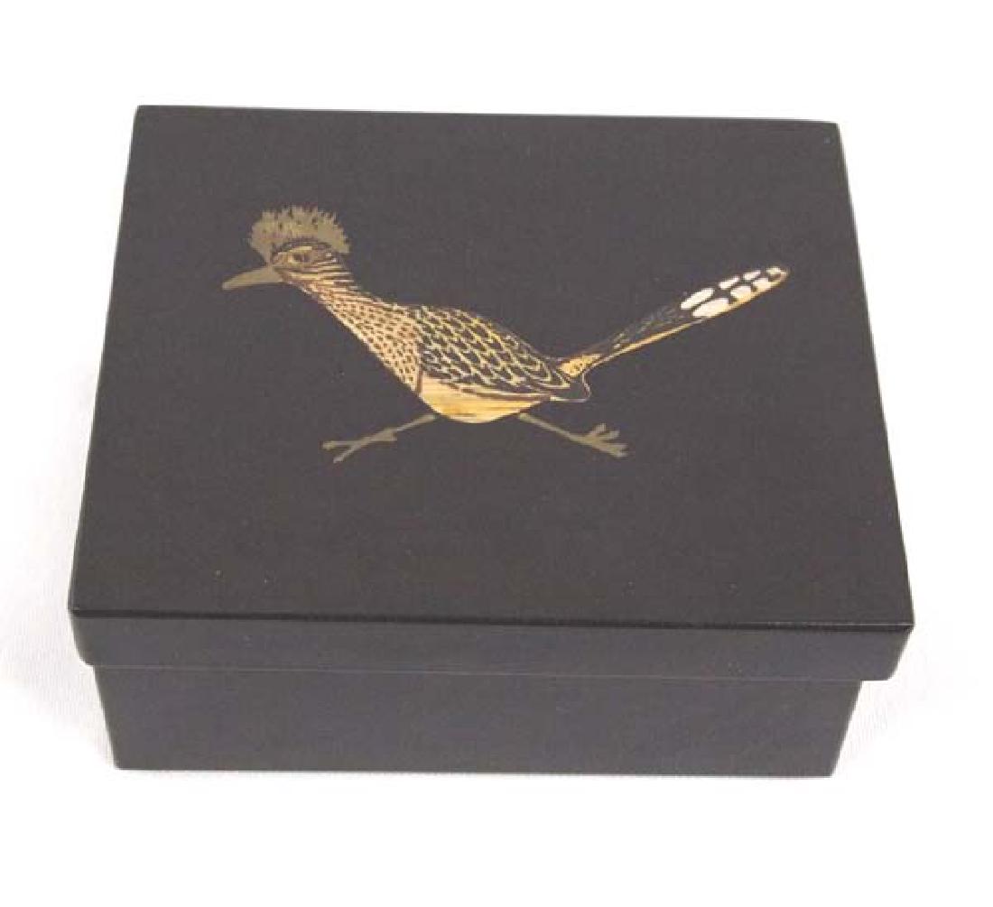 Vintage Couroc Lidded Roadrunner Box: Vintage Couroc Lidded Roadrunner Box, measures 4.5'' x 4'', hinged lid, has original gold label on bottom of piece, FYI: ''The Couroc Company was a Monterey California company that produced many diffe
