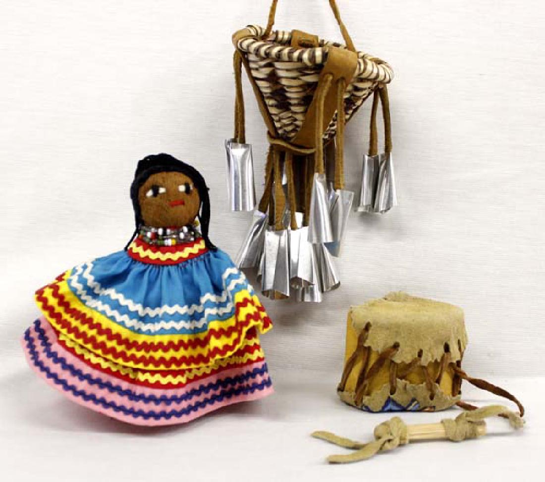 3 Native American Collectibles (1 of 3)