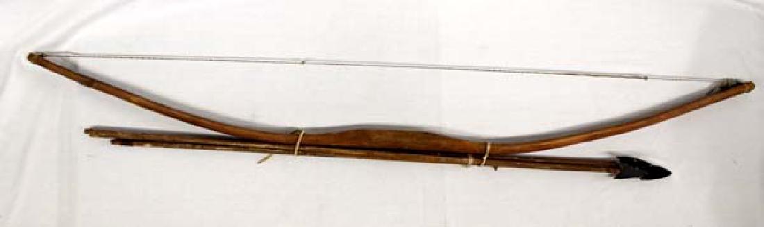 1930's Native American Wood Dance Bow and 3 Arrows (1 of 5)