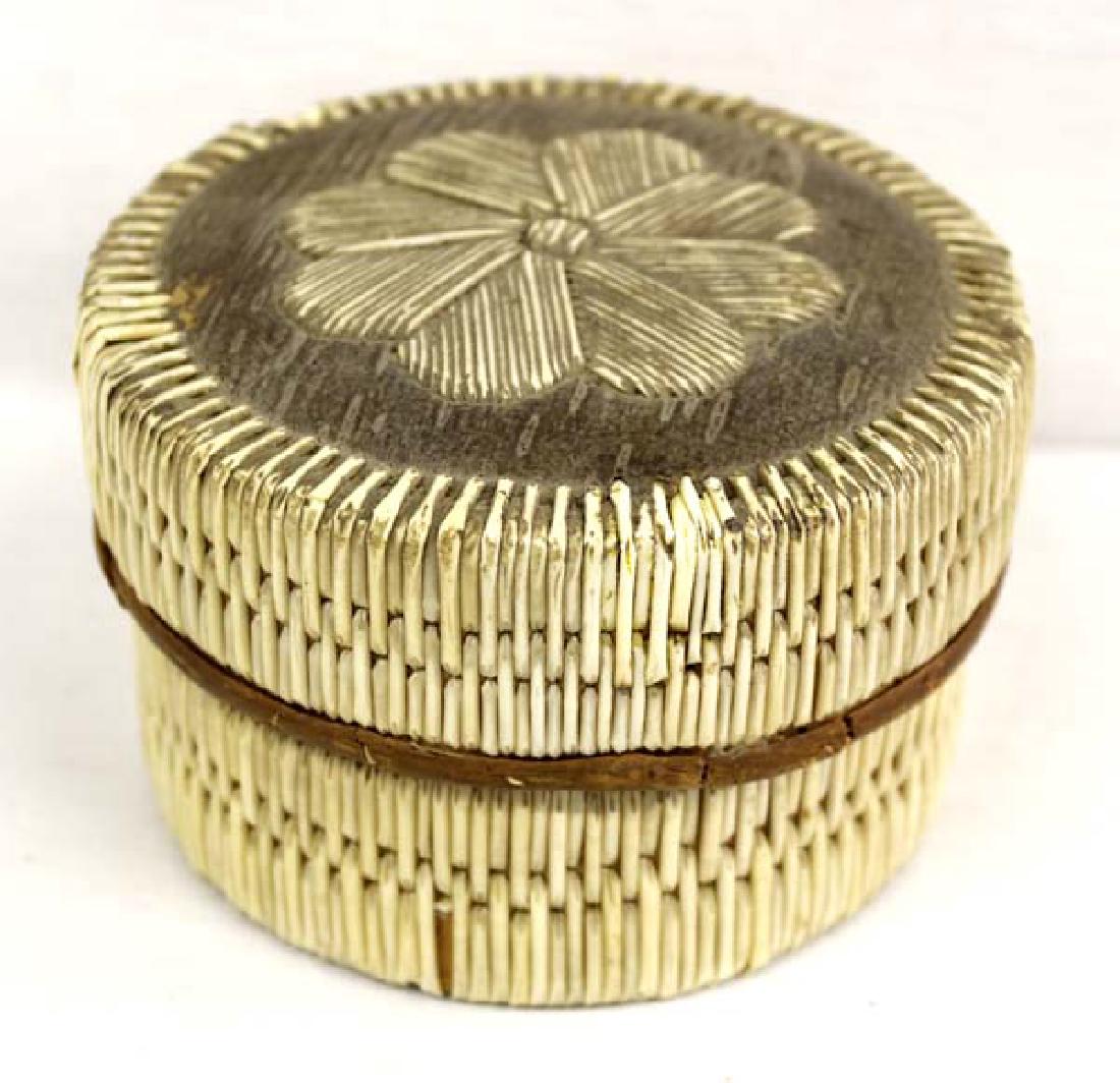 Vintage Chippewa Quilled Lidded Birch Bark Box (1 of 2)
