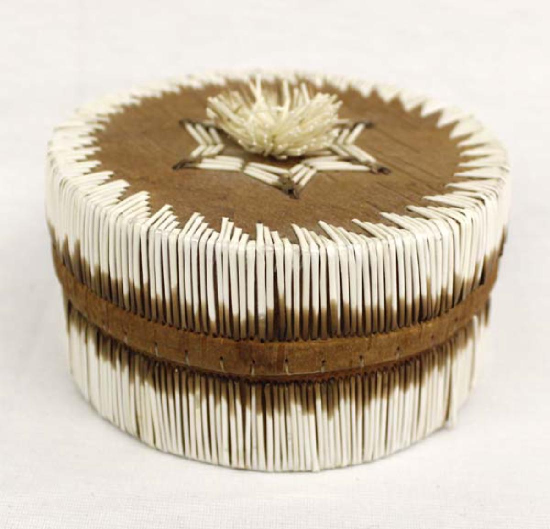 Native American Iroquois Quill Birch Bark Basket (1 of 3)
