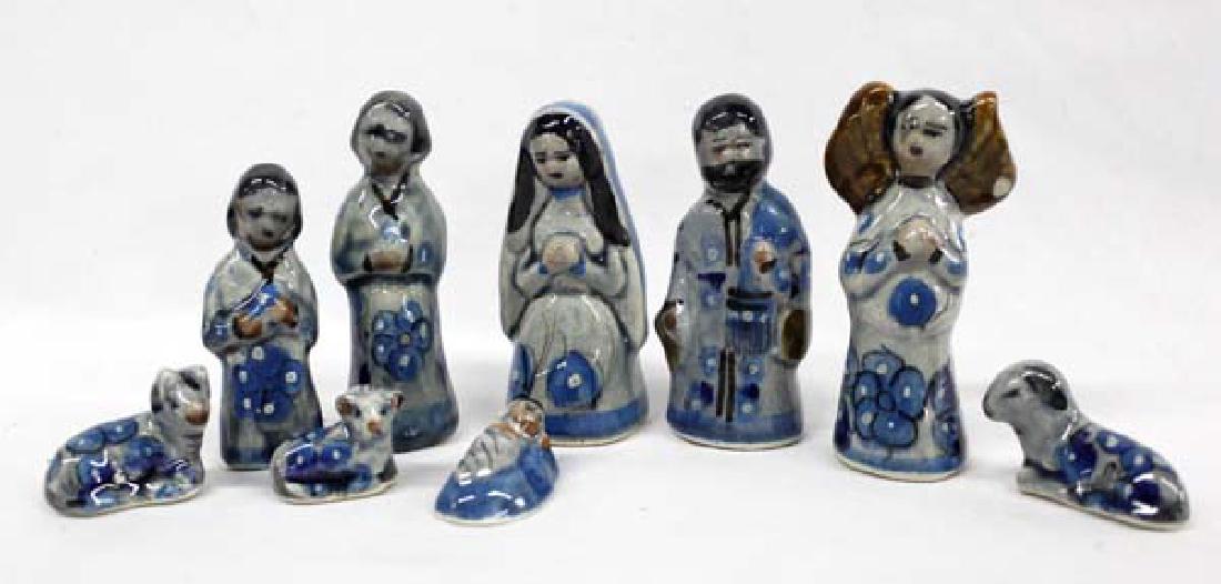 Mexican Jalisco Tonala Blue Pottery Nativity Scene (1 of 2)