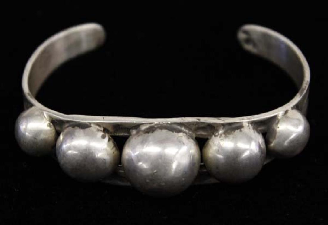 Native American Navajo Old Pawn Silver Bracelet (1 of 4)