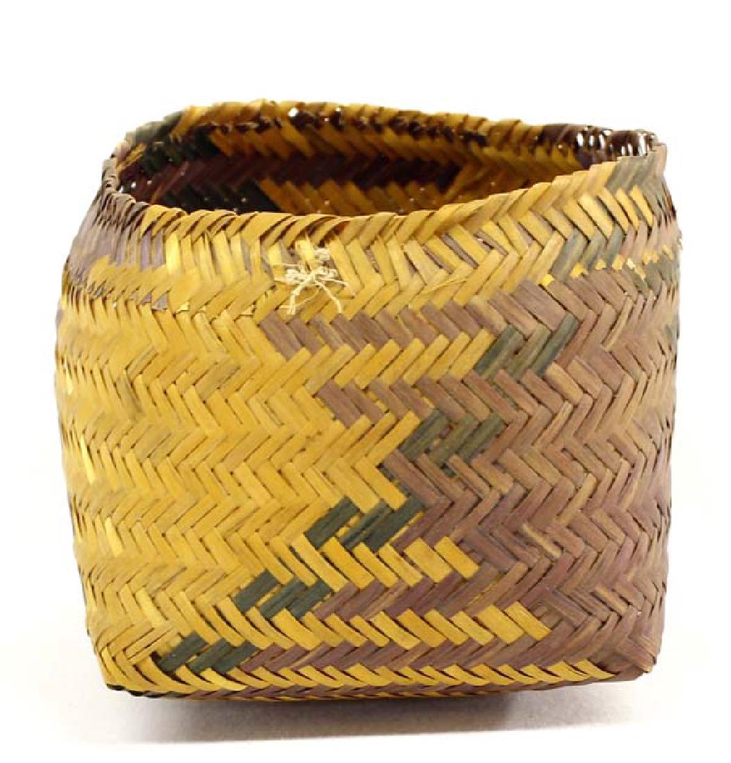Native American Cherokee 3 Toned Basket (1 of 4)