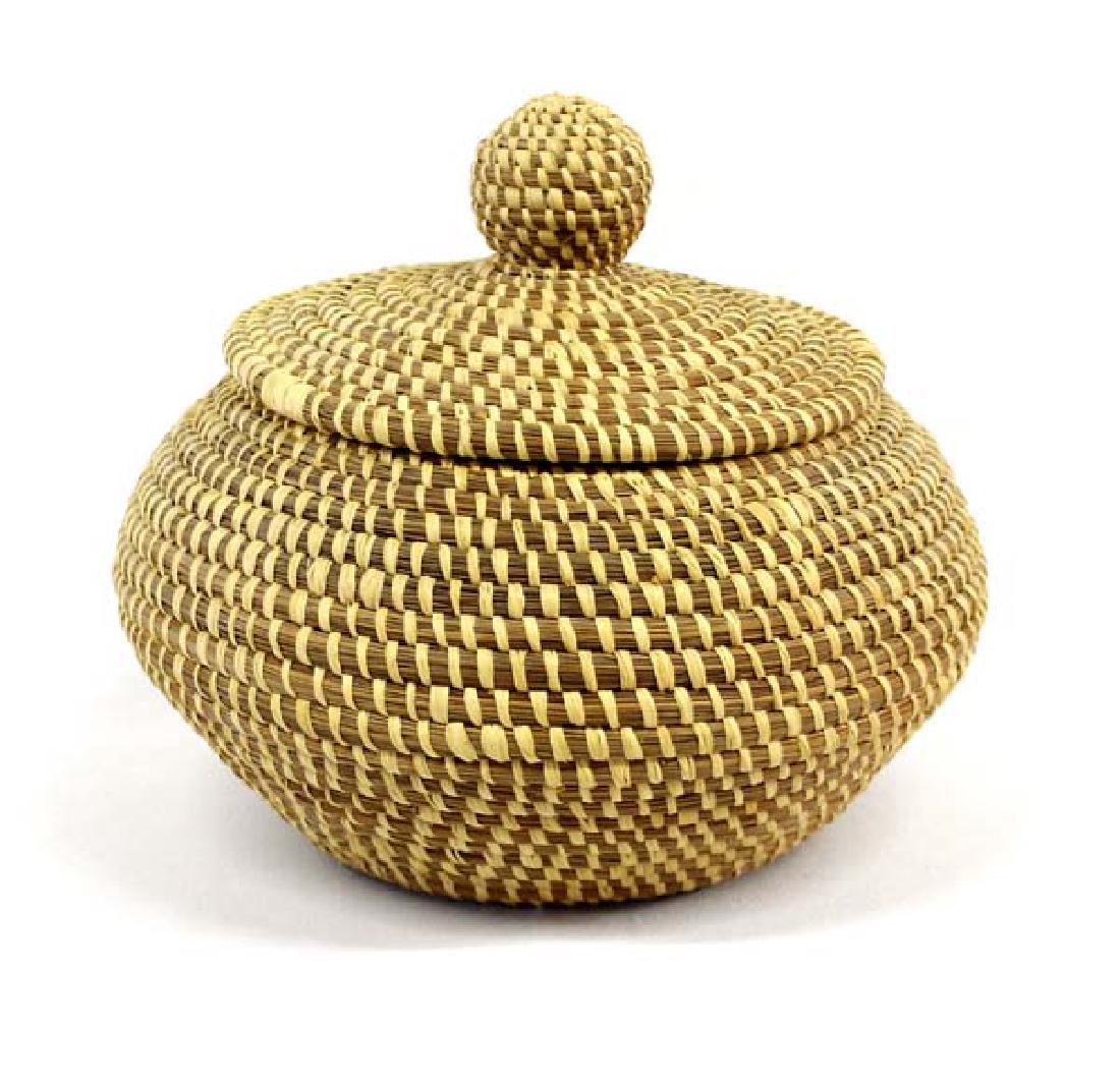 Native American Coushatta Lidded Basket (1 of 3)