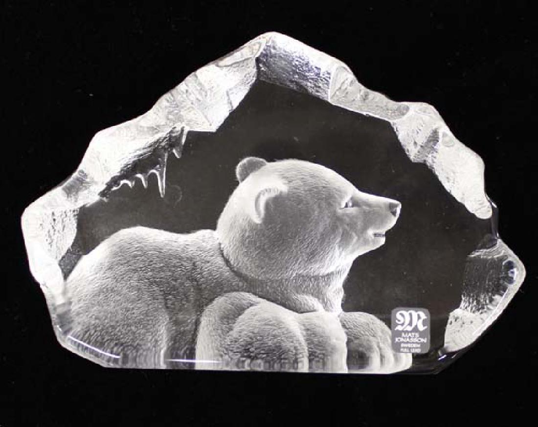 Sweden Mats Jonassan Full Lead Crystal Paperweight (1 of 3)