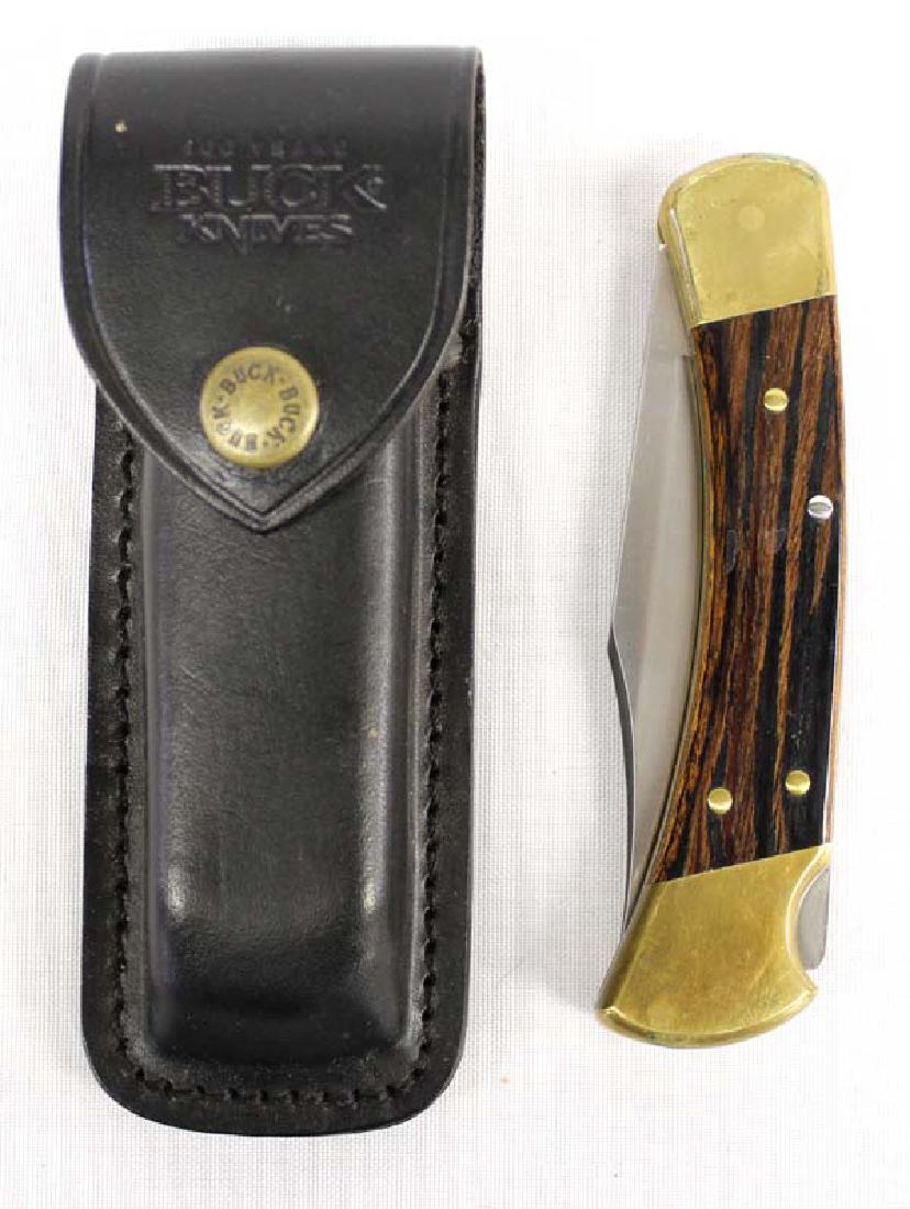 Buck Knife in Leather Belt Case (1 of 4)