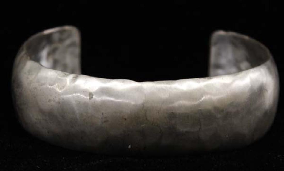 Native American Navajo Hand Hammered Sterling Cuff (1 of 2)