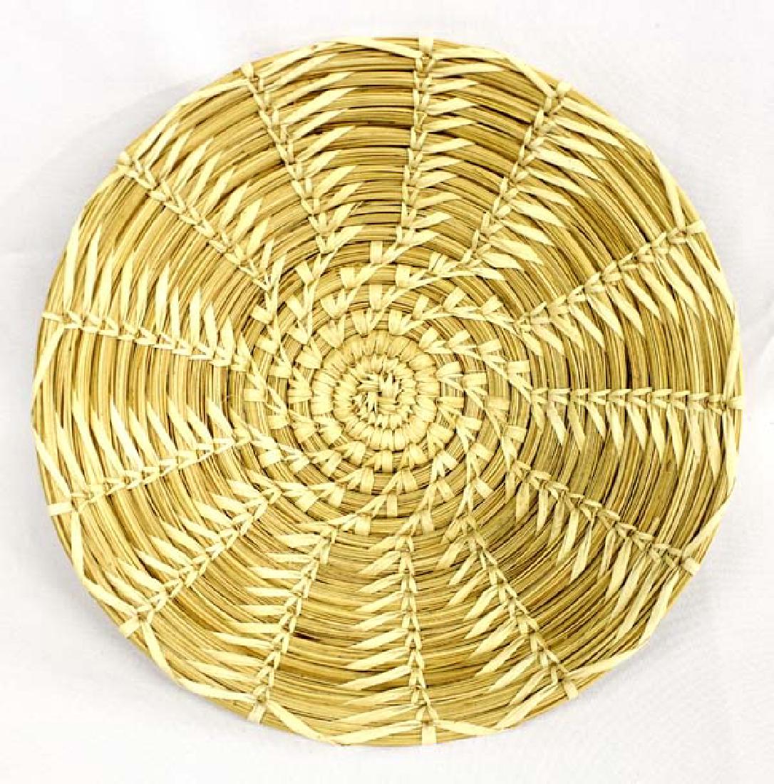 Native American Tohono O'odham Basketry Tray (1 of 2)