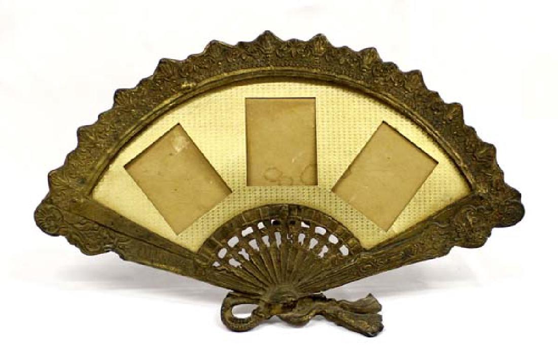 Antique Victorian Brass Fan Shaped Photo Frame (1 of 3)